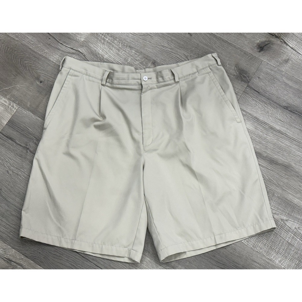 Mens NIKE-GOLF Fit Dry beige pleated front Shorts Size 42 Pockets READ